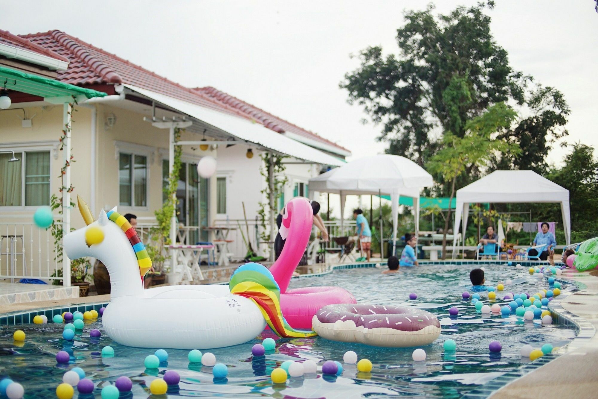 Sky And Water Resort Ча-Ам Экстерьер фото